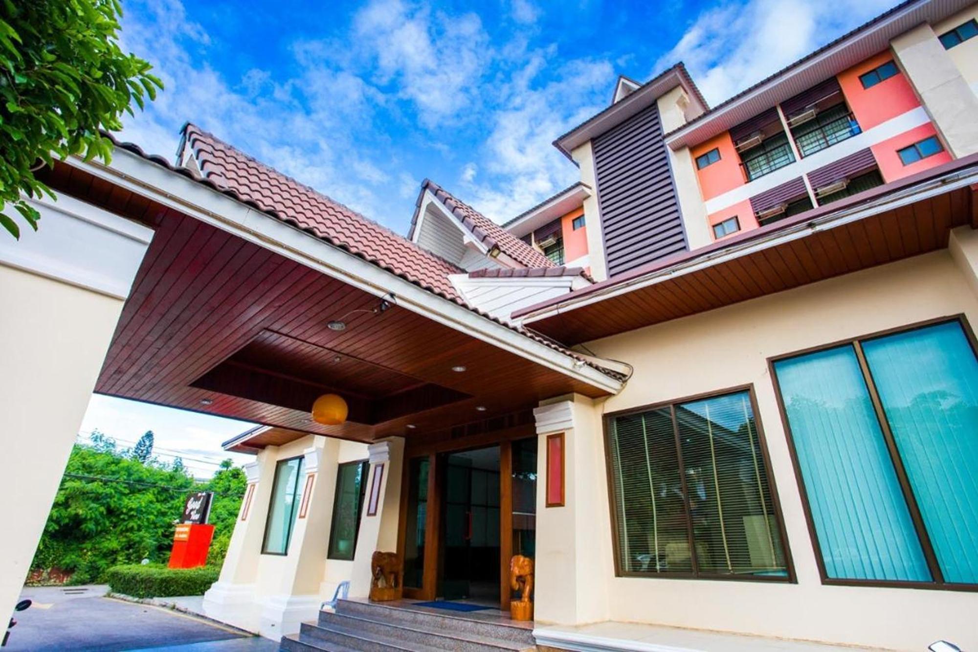 Good View Residence Lampang Exterior photo
