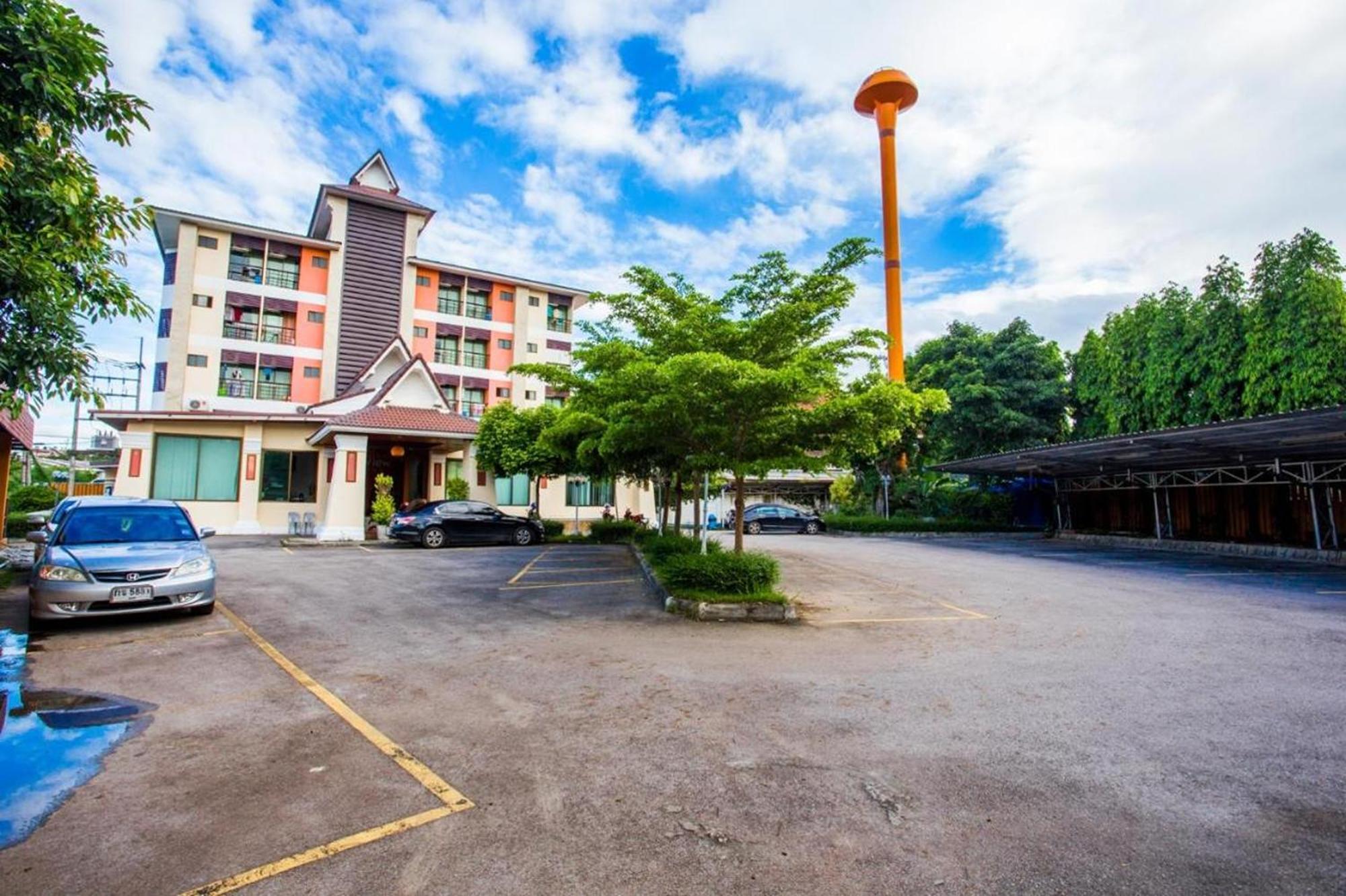 Good View Residence Lampang Exterior photo